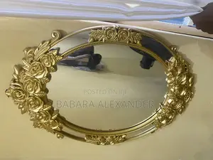 Neatly Used Mirror – Clean & Strong