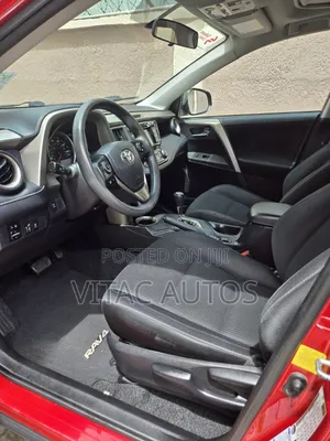 Toyota RAV4 XLE 4dr SUV (2.5L 4cyl 6A) 2014 Red