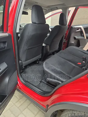 Toyota RAV4 XLE 4dr SUV (2.5L 4cyl 6A) 2014 Red