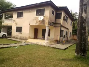 5bdrm Duplex in G R A, Benin City for sale