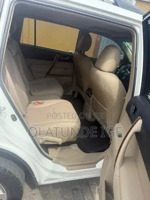 Toyota Highlander Limited 3.5l 4WD 2013 White