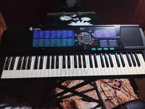 Yamaha PSR Keyboard With Stand Adapter – 61 Keys