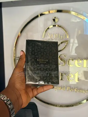 Obsidian Rayhaan Edp 100ml Is a Dark and Modern Fragrance .