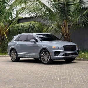 Bentley Bentayga 2025 Gray