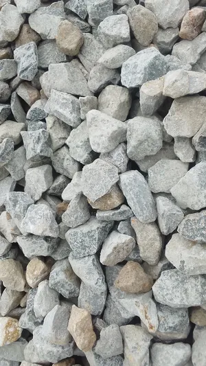 Diamond Granite and Chipping