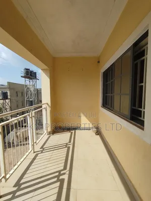 3bdrm Block of Flats in Area 1 for rent