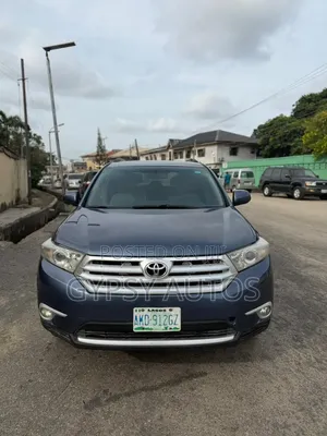 Toyota Highlander Limited 3.5l 4WD 2013 Blue