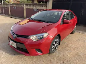 Toyota Corolla LE 4dr Sedan (1.8L 4cyl CVT) 2015 Red