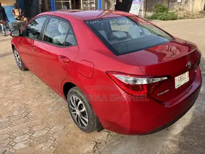 Toyota Corolla LE 4dr Sedan (1.8L 4cyl CVT) 2015 Red