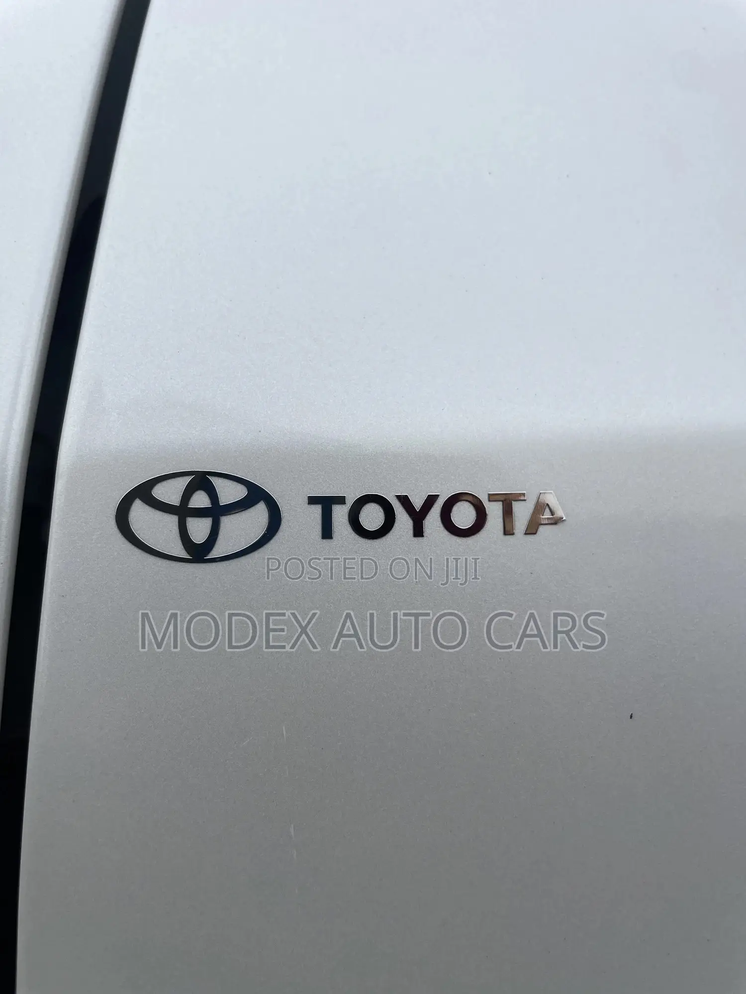 Toyota RAV4 2021 White