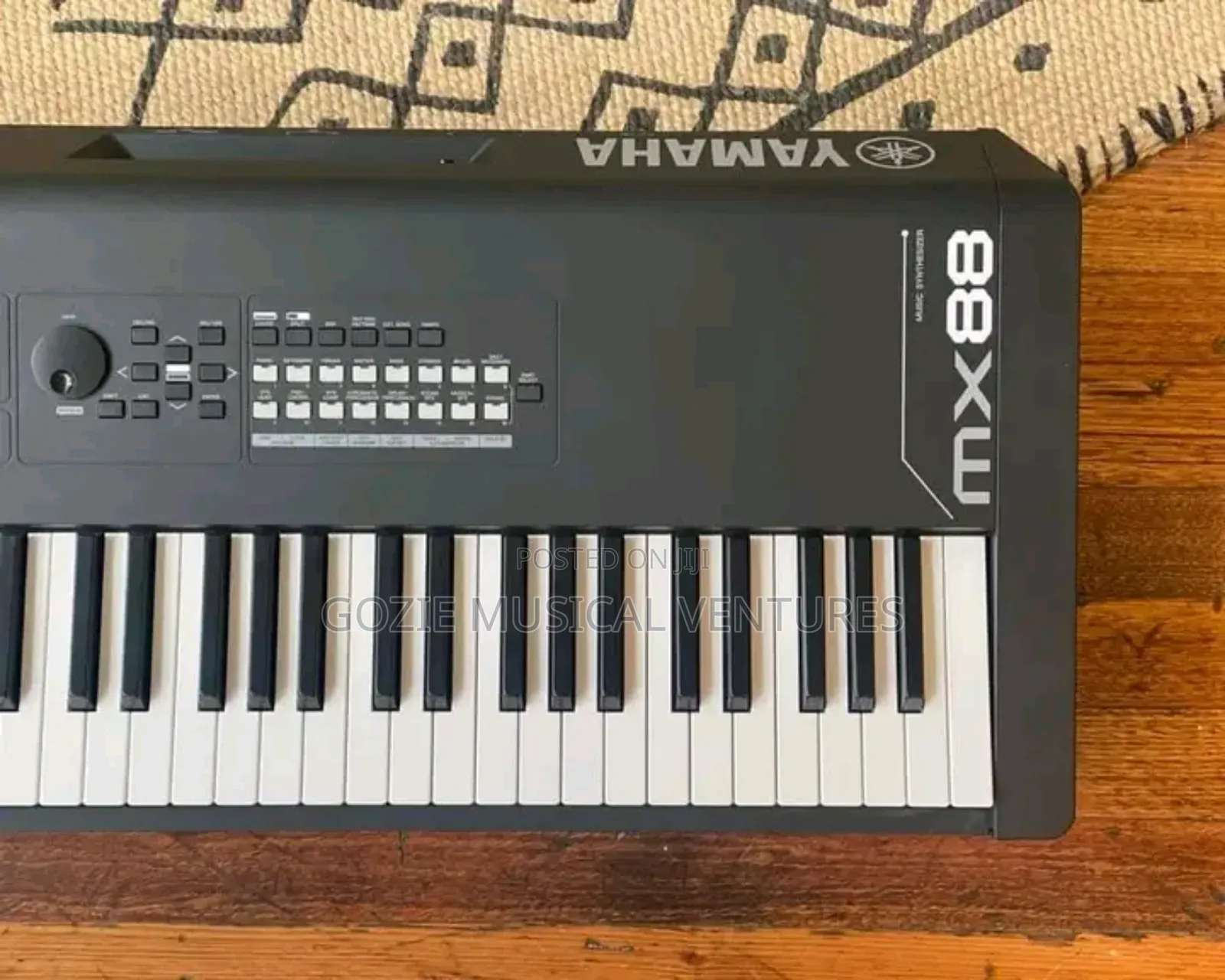 Original Yamaha Mx88 Weighted 88 Key's Synthesizer Workstation.