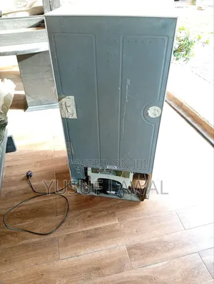 Single Door Lg Electronics Refrigerator, Freezer 191 Litres.