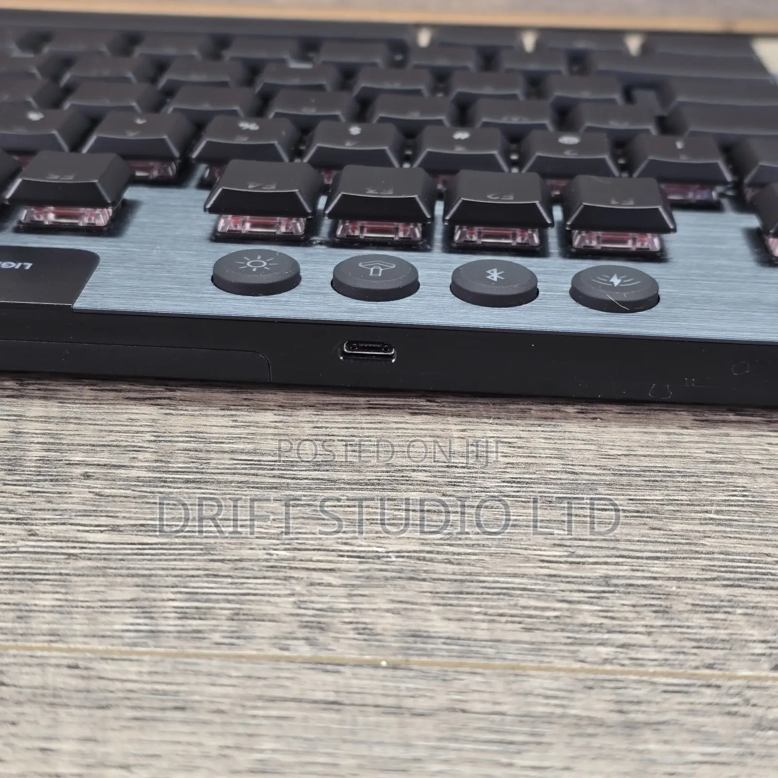 Logitech G915 TKL Wireless RGB Gaming Keyboard