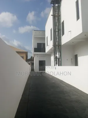 Furnished 4bdrm Duplex in Lekki for sale