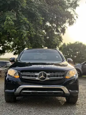 Mercedes-Benz GLC-Class 2017 Blue