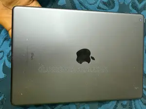 Apple iPad 10.2 (2021) 32 GB Silver
