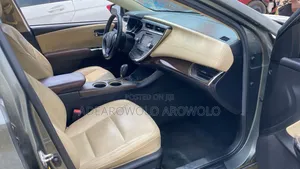 Toyota Avalon XLE Premium Sedan FWD (3.5L 6cyl 6A) 2013 Green