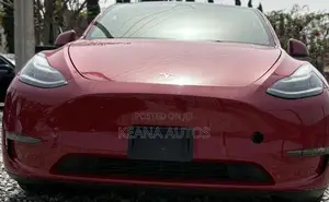 Tesla Model Y 2021 Red