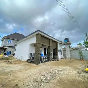3bdrm Bungalow in Shell Co Operative, Choba for sale