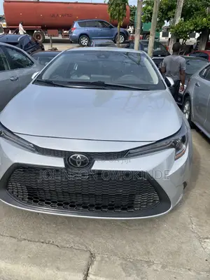 Toyota Corolla XSE 2022 Silver
