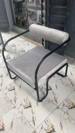 Imported Executive Fabric Relaxing Chair