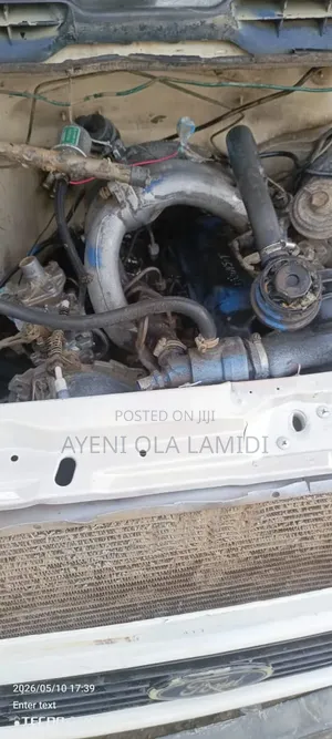 Ford Transit 2000 White