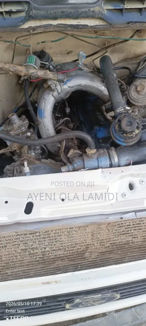 Ford Transit 2000 White