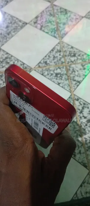 Apple iPhone 13 128 GB Red