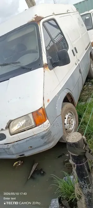 Ford Transit 2000 White