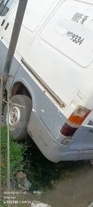 Ford Transit 2000 White