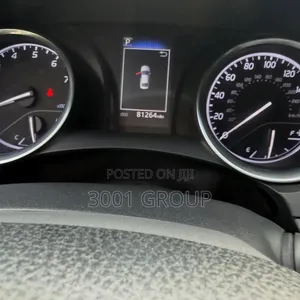 Toyota Camry SE FWD (2.5L 4cyl 8AM) 2018 Gray