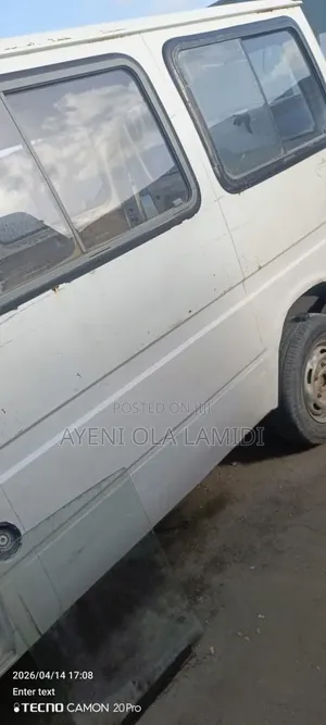 Ford Transit 2000 White