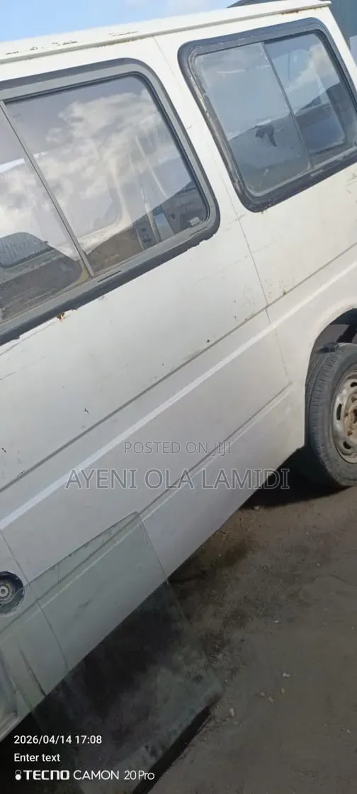 Ford Transit 2000 White