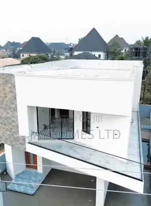 4 Bedroom Super Luxury Home With Swimming Pool for Sale in Asaba