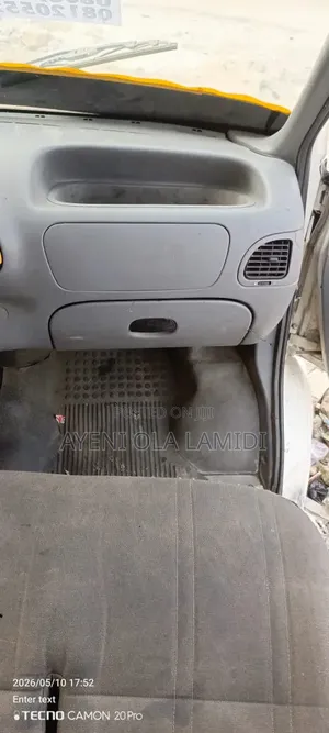 Ford Transit 2000 White