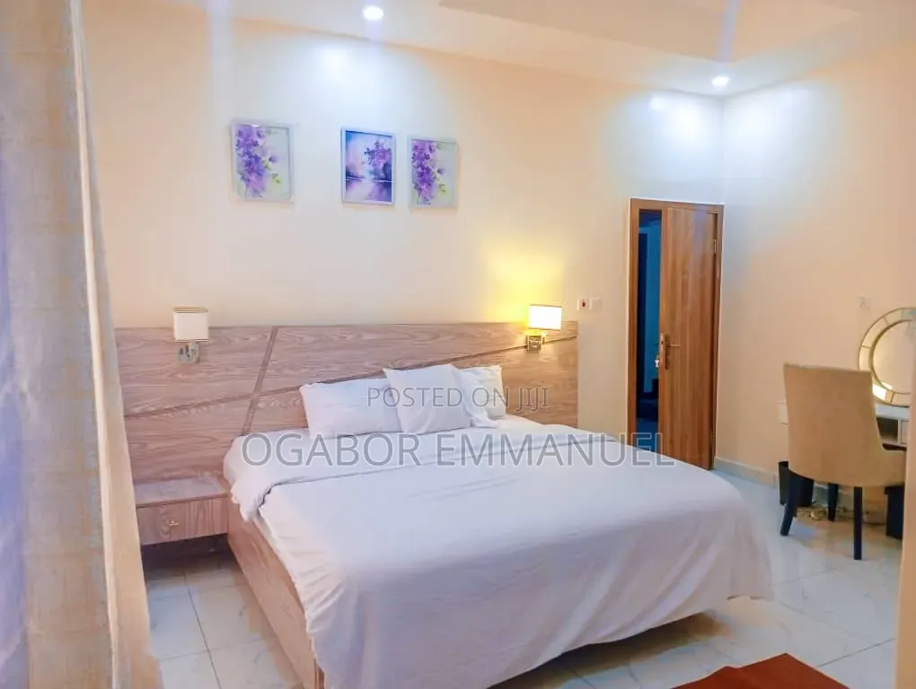B Cluster Apartment