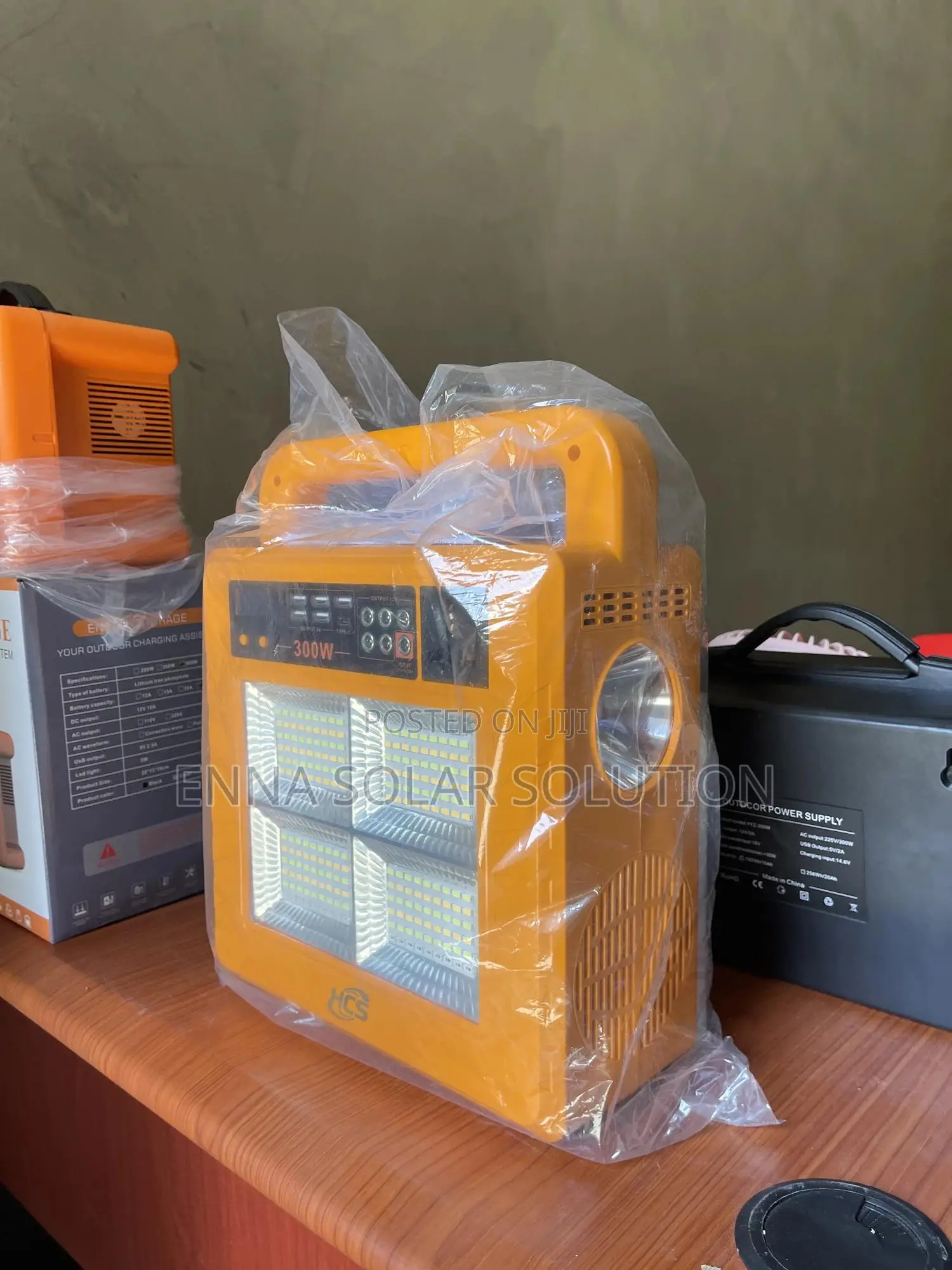 300w Portable Energy Storage System With Bluetooth and Speaker