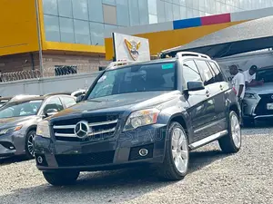 Mercedes-Benz GLK-Class 2010 Gray