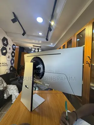 Samsung Odyssey Oled G8