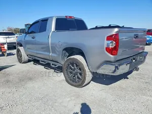 Toyota Tundra 2014 Silver