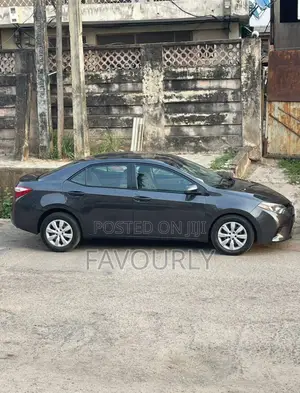 Toyota Corolla 2016 Gray