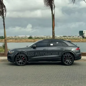 Audi Q8 2021 Gray