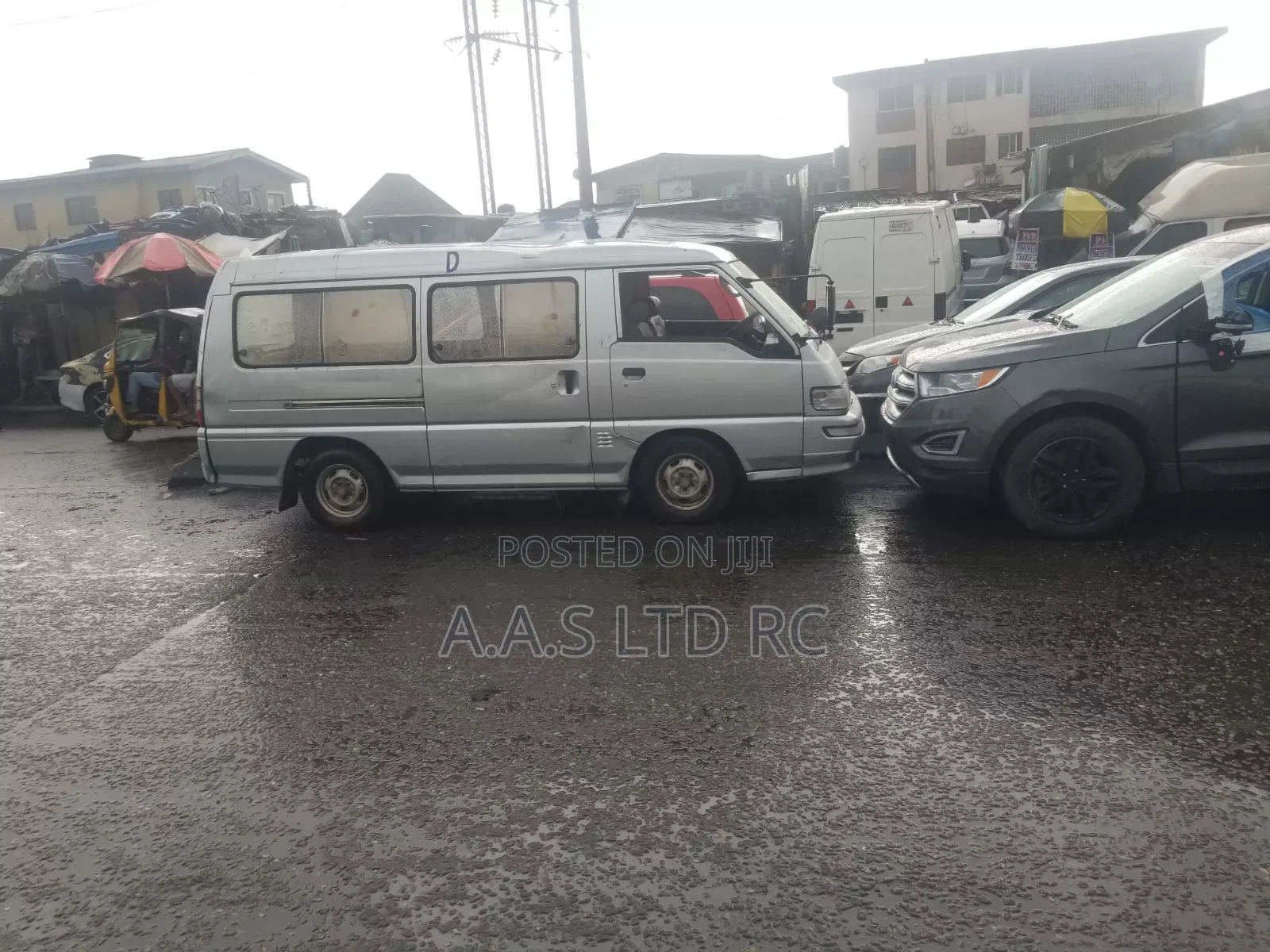 Mitsubishi Delica 2009 Silver