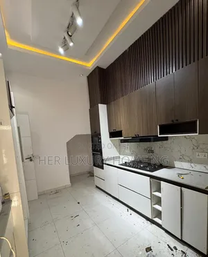1bdrm Shared Apartment in Royal Pine, Lekki Expressway for rent