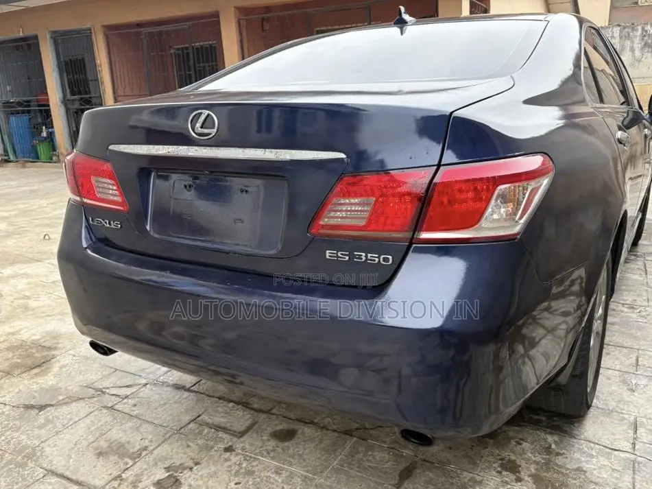Lexus ES 350 2010 Blue