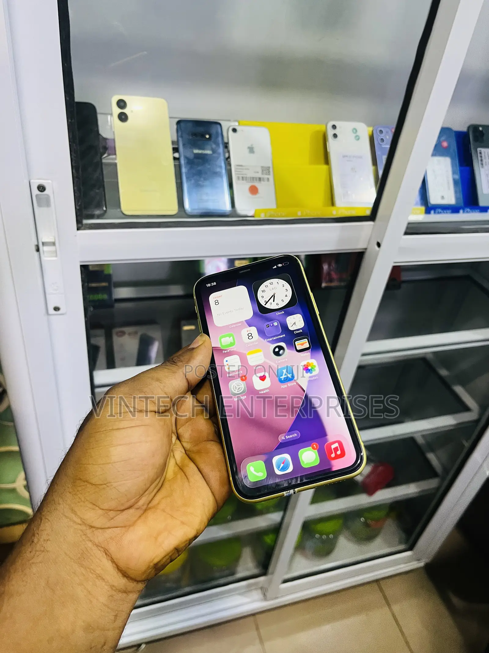 Apple iPhone 11 128 GB Yellow