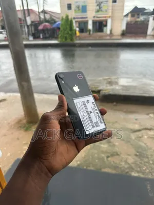 Apple iPhone XR 64 GB Black
