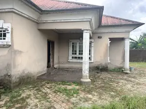 5bdrm Bungalow in Obio-Akpor for sale