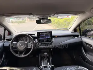 Toyota Corolla LE 2022 Red