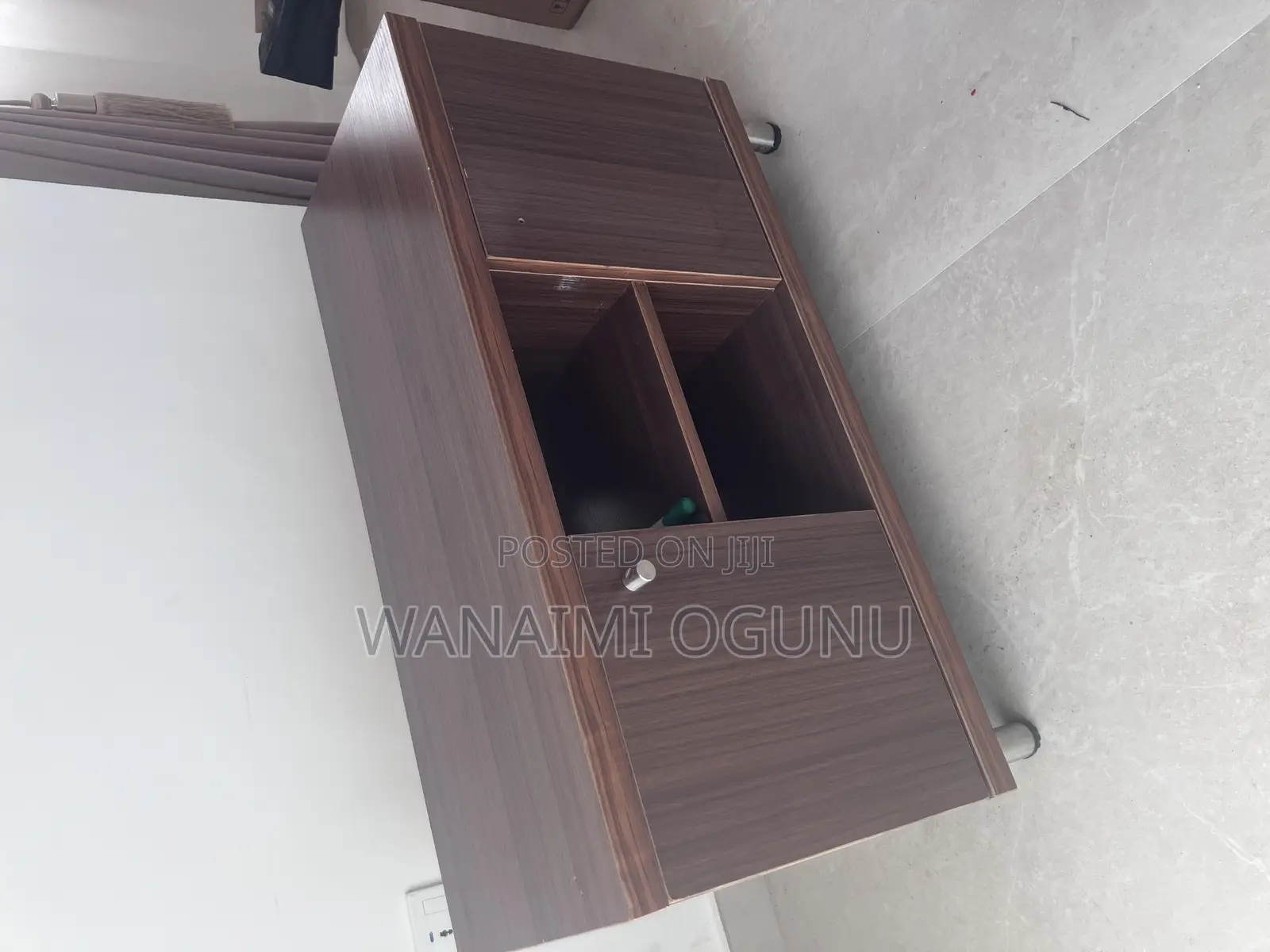 Mini Tv Console